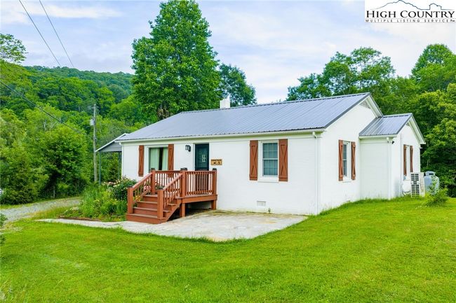 201 W Laurel Knob Rd, House other with 2 bedrooms, 1 bathrooms and null parking in Todd NC | Image 38