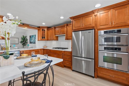 31 Columbus, Irvine, CA, 92620-3326 | Card Image