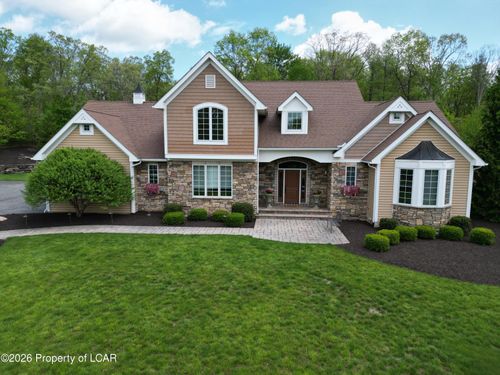 228 Windsor Way, Roaring Brook Twp, PA, 18444-9619 | Card Image