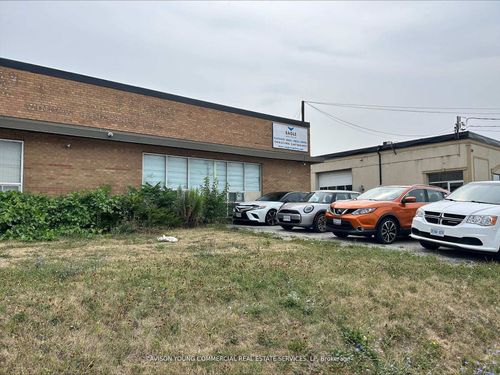 rear-unit-133 Oakdale Road, North York, ON, M3N1W2 | Card Image