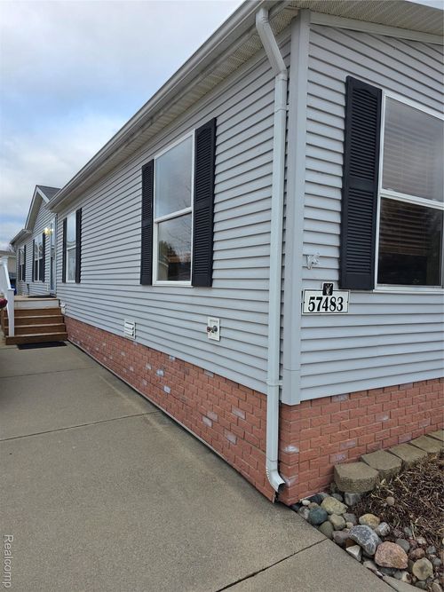 57483 Sawmill Ln, New Haven, MI, 48048-3127 | Card Image