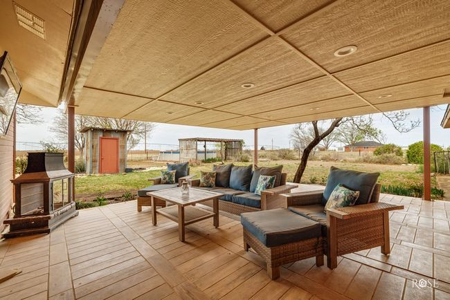 8862 Loop 570, House other with 4 bedrooms, 2 bathrooms and 2 parking in Wall TX | Image 13