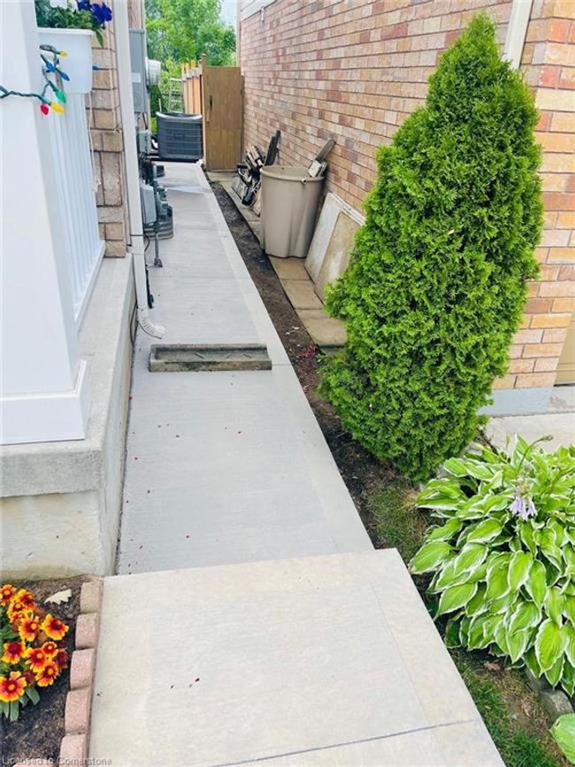 24 Baintree Way, House other with 4 bedrooms, 3 bathrooms and 3 parking in Cambridge ON | Image 45
