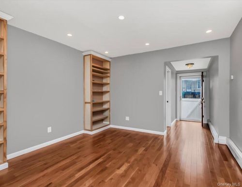 1-408 Beach 45th St, Far Rockaway, NY, 11691-1228 | Card Image