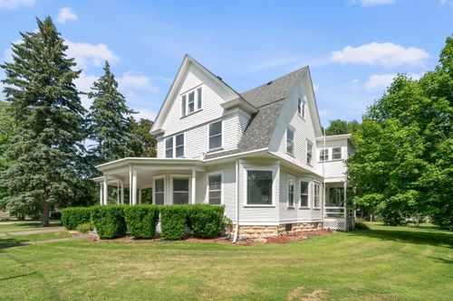 205 S Gage St, Somonauk, IL, 60552-9878 | Card Image
