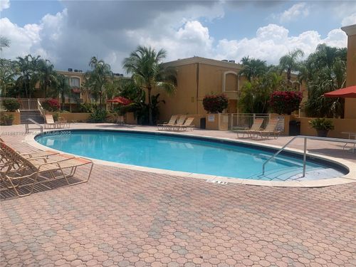 apt-g206-18111 Nw 68th Ave, Hialeah, FL, 33015-3949 | Card Image