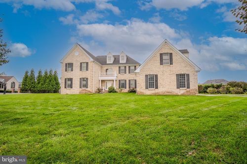 6 Byrne Ct, Monroe Township, NJ, 08831-3786 | Card Image