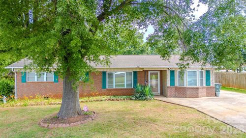 1717 Emmanuel Church Rd, Conover, NC, 28613-9131 | Card Image
