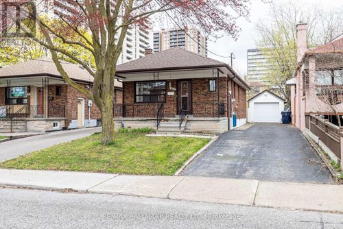 401 Ridelle Avenue, Toronto (Briar Hill-Belgravia), ON, M6B1K3 | Card Image