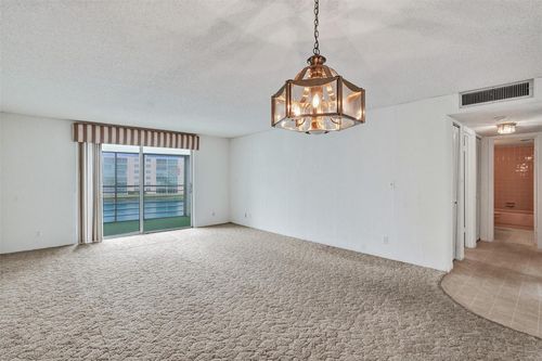 304-131 Se 3rd Ave, Dania Beach, FL, 33004-3749 | Card Image