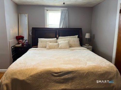 143 Birch St, Waterbury, CT, 06704-3808 | Card Image