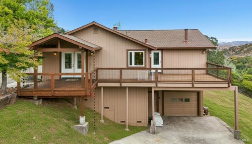 6 Blackwood Ct, Napa, CA, 94558-6608 | Card Image
