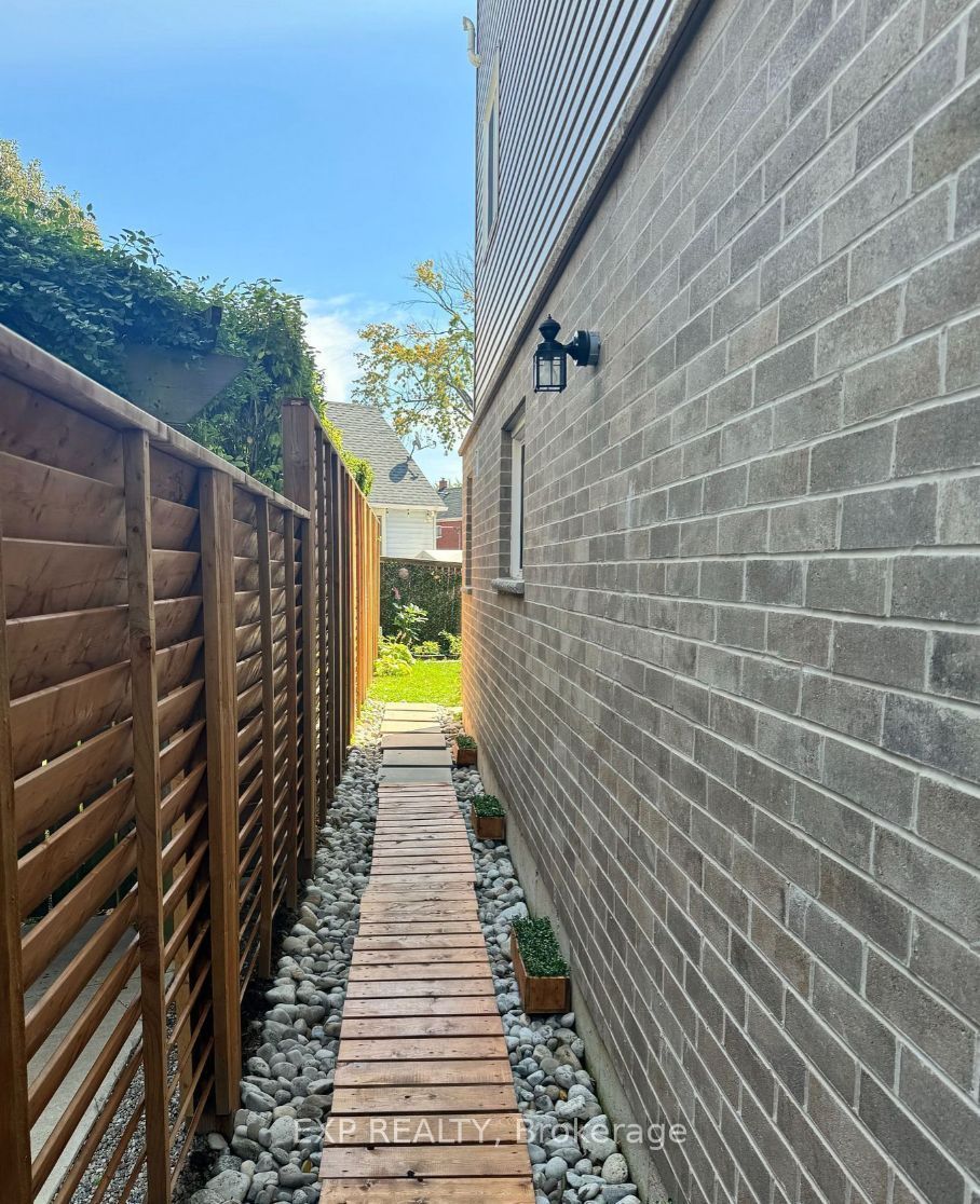 Residential Lease in Welland 3