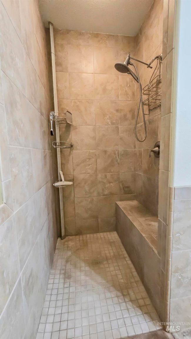 1005 Viola Ln, House other with 5 bedrooms, 3 bathrooms and null parking in Viola ID | Image 23