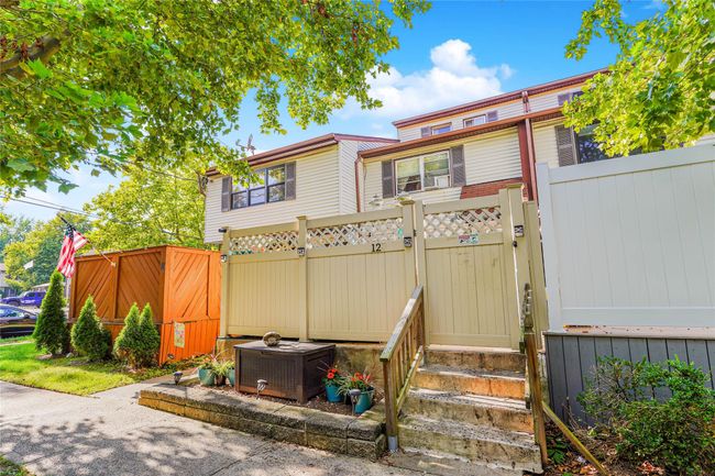 12 Bunnell Ct, Townhouse with 2 bedrooms, 2 bathrooms and 1 parking in Staten Island NY | Image 24