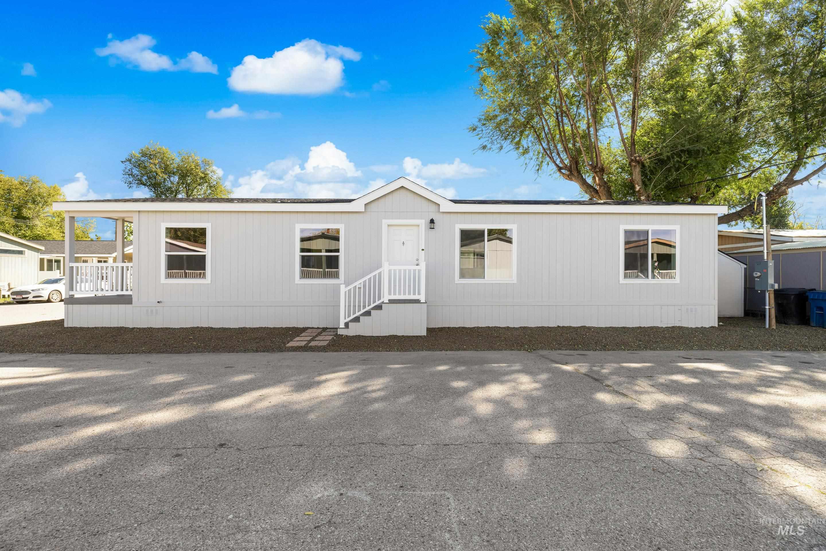 Residential in Garden City 3
