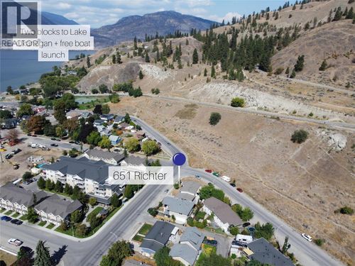 651 Richter St, Kelowna, BC, V1Y2J6 | Card Image