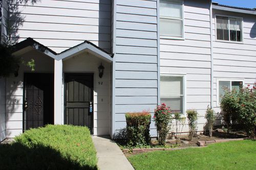 apt-92-8260 Center Pkwy, Sacramento, CA, 95823-5907 | Card Image