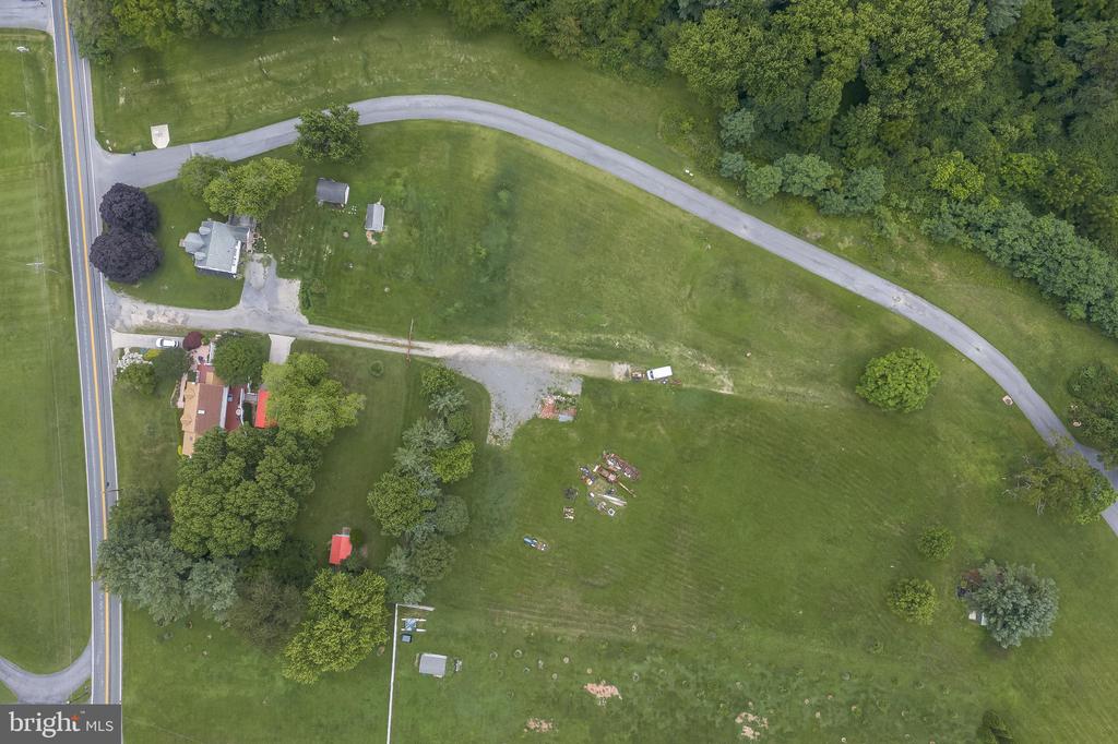 Land in FULTON 5