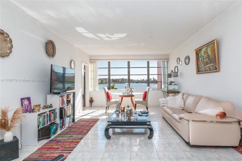 apt-612-18555 Ne 14th Ave, Miami, FL, 33179-4846 | Card Image