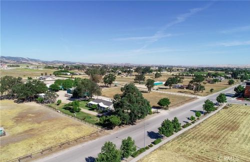 3405 Golden Hill Rd, Paso Robles, CA, 93446 | Card Image