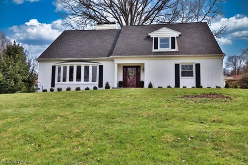 1691 Knob Hill Dr, Coshocton, OH, 43812-3136 | Card Image