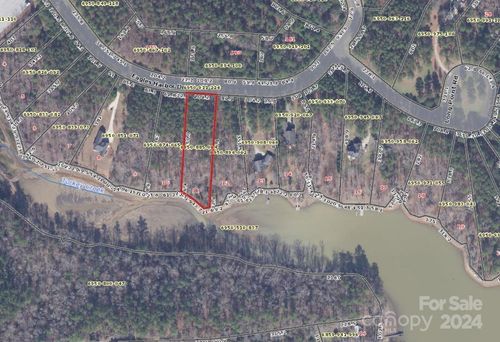 412 Eagles Harbor Dr, Hodges, SC, 29653-9090 | Card Image