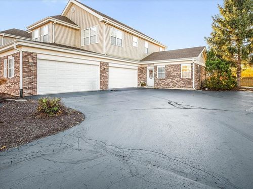 7571 Magnolia Trl, Cherry Valley, IL, 61016-9412 | Card Image