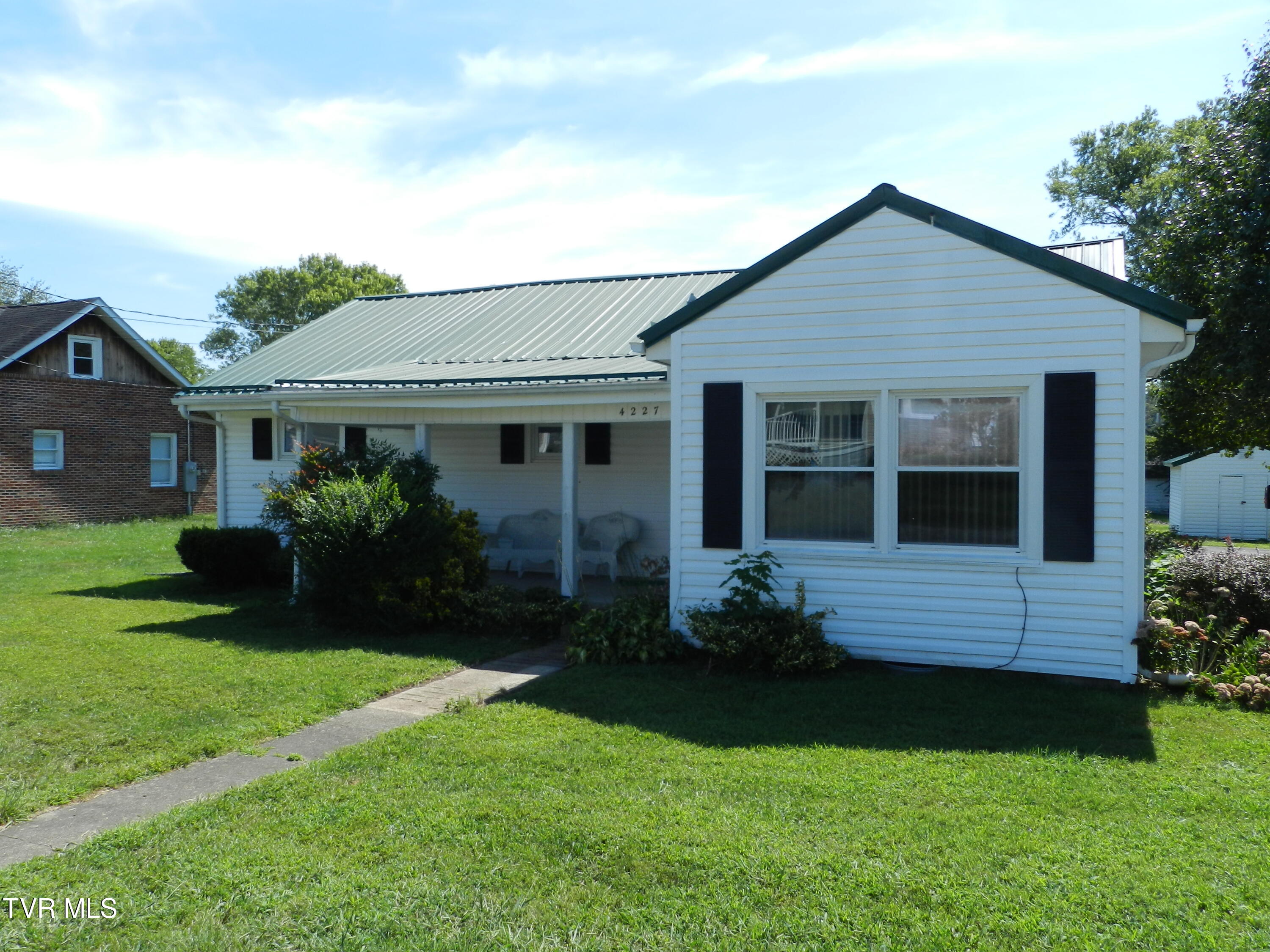 Ivanhoe St, Kingsport, TN 37660