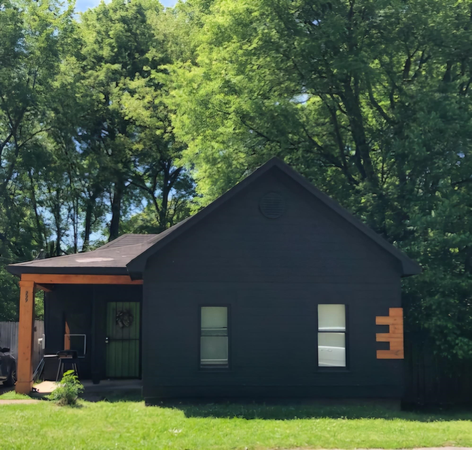 Seattle St, Memphis, TN 38114
