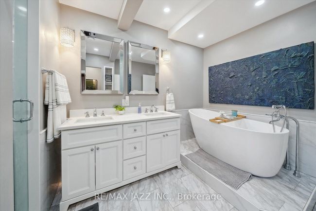 649 Masson St, House other with 3 bedrooms, 2 bathrooms and 3 parking in Oshawa ON | Image 23