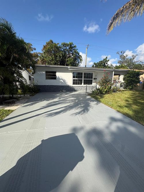 6311 Sw 8th St, North Lauderdale, FL, 33068-2703 | Card Image