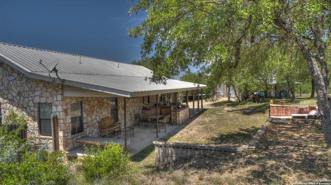 121 David Rankin Rd, House other with 3 bedrooms, 2 bathrooms and null parking in Leakey TX | Image 24