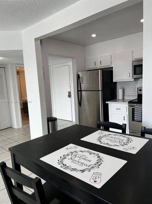 apt-510-4164 Inverrary Dr, Lauderhill, FL, 33319-4580 | Card Image