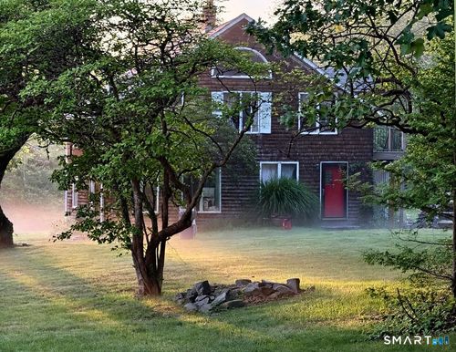 186 Great Neck Rd, Waterford, CT, 06385-3701 | Card Image