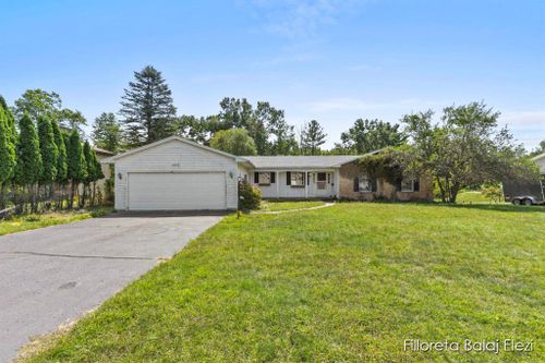 8815 Hebert Drive, Eureka Twp, MI, 48838 | Card Image