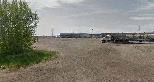 1525 Brier Park Rd Nw, Medicine Hat, AB, T1C1T8 | Card Image