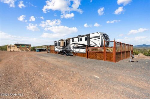 157 N Vigil Industrial Ln, Ash Fork, AZ, 86320 | Card Image