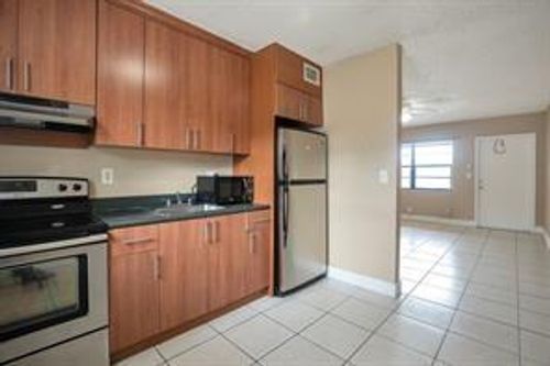 apt-29-4061 N Dixie Hwy, Oakland Park, FL, 33334-3087 | Card Image