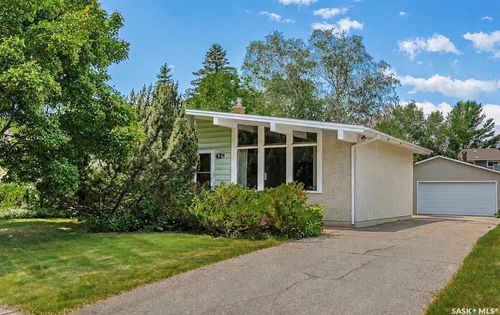 42 Neilson Cres, Regina, SK, S4R7R2 | Card Image