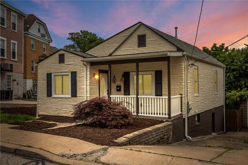 2960 Brevard Ave, Pittsburgh, PA, 15227-2542 | Card Image
