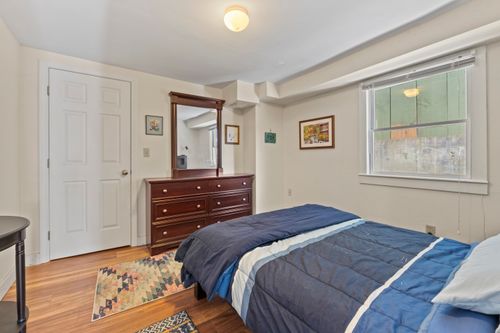 2-177 Main St, Newmarket, NH, 03857-2021 | Card Image