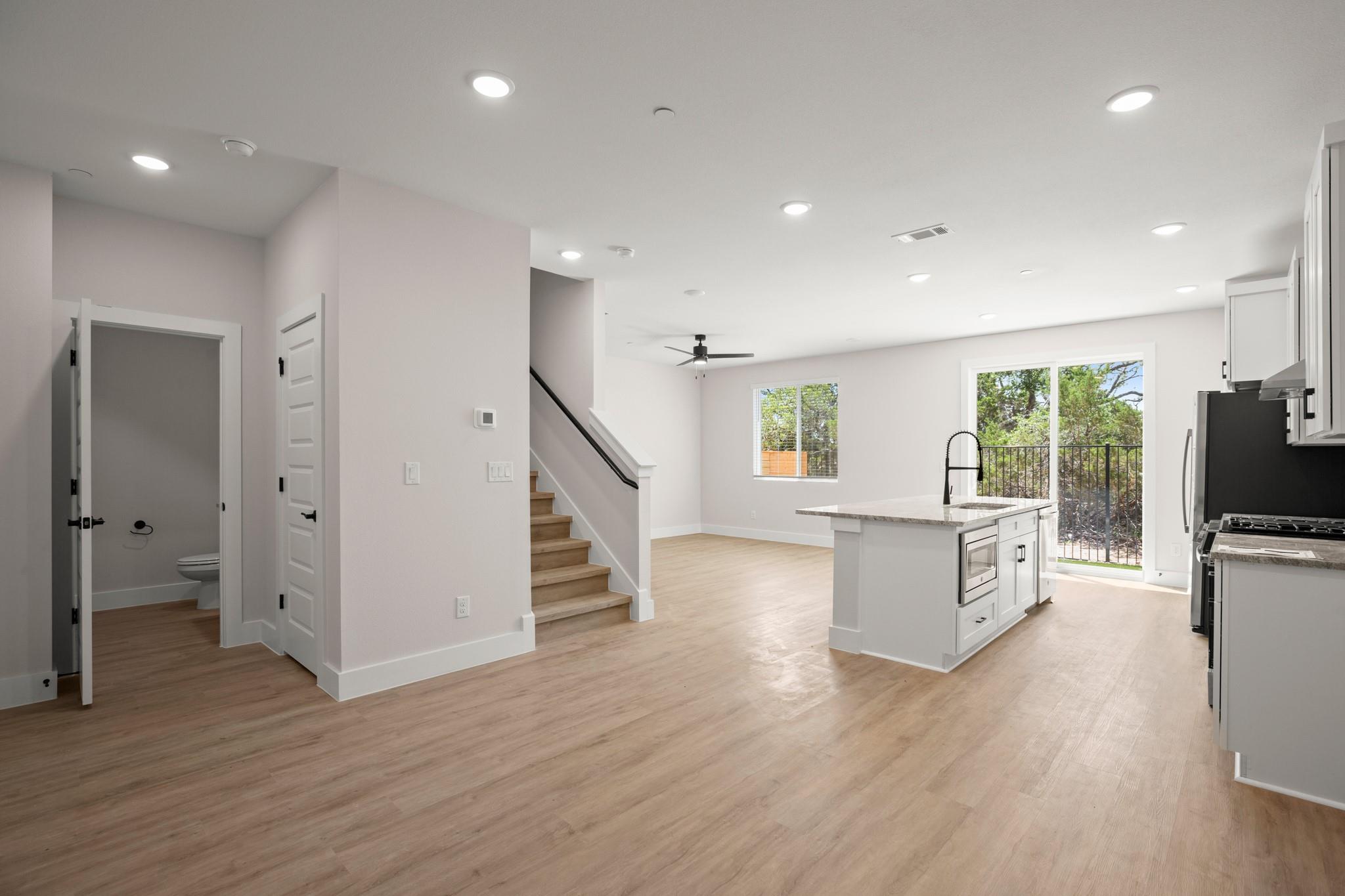 Residential Lease in Bee Cave 2