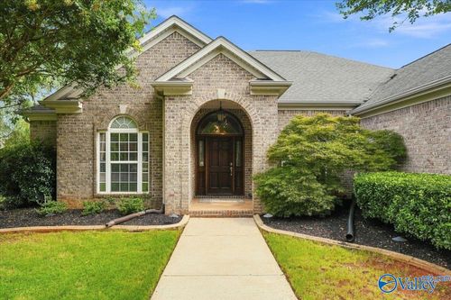 11 America Holly Cir Sw, Huntsville, AL, 35824-4030 | Card Image