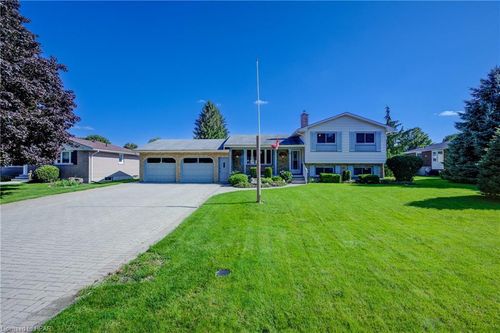 9 King Cres, Hickson, ON, N0J1L0 | Card Image