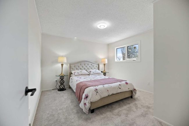 79 Wood Crescent Sw, Home with 5 bedrooms, 2 bathrooms and 4 parking in Calgary AB | Image 26