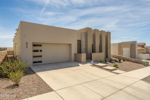 824 Durham Way, Horizon City, TX, 79928-7551 | Card Image