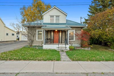 22 Alberta St, House other with 3 bedrooms, 2 bathrooms and 3 parking in Trenton ON | Image 1