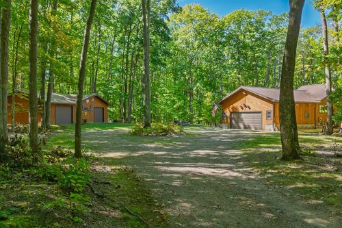 7201 Birch Dr, Eagle River, WI, 54521-6301 | Card Image