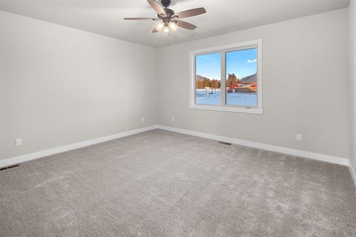 137 Saki Ln, Columbia Falls, MT, 59912-9008 | Card Image